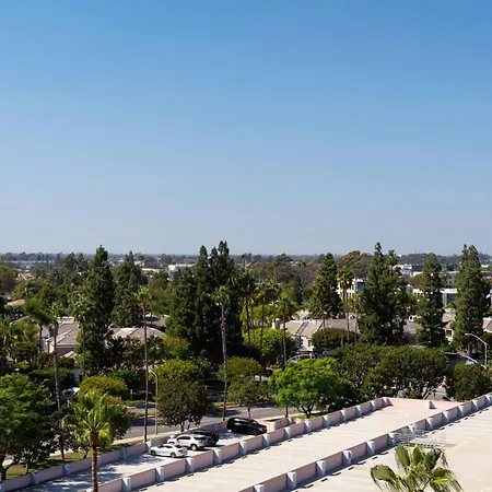 Newport Beach Marriott Bayview Exterior photo