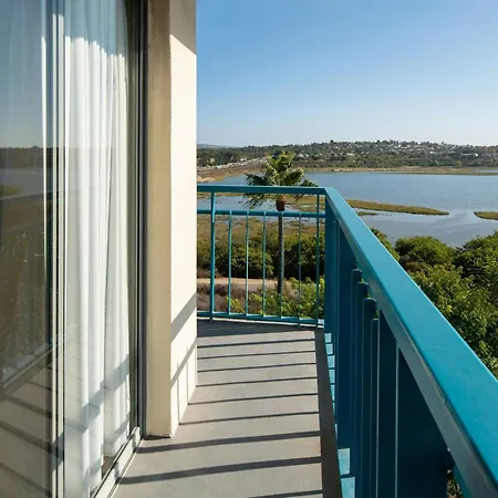 Newport Beach Marriott Bayview Exterior photo