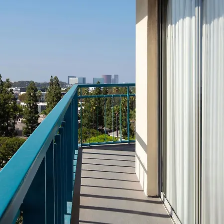 Newport Beach Marriott Bayview Exterior photo