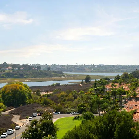 Newport Beach Marriott Bayview Exterior photo