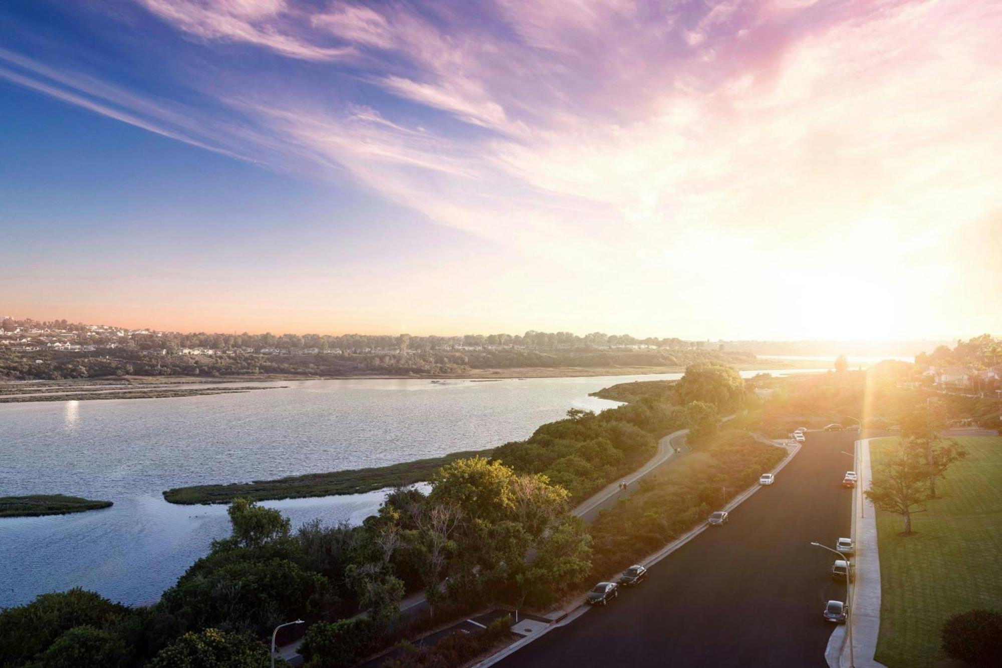 Hotel Newport Marriott Bayview 4*